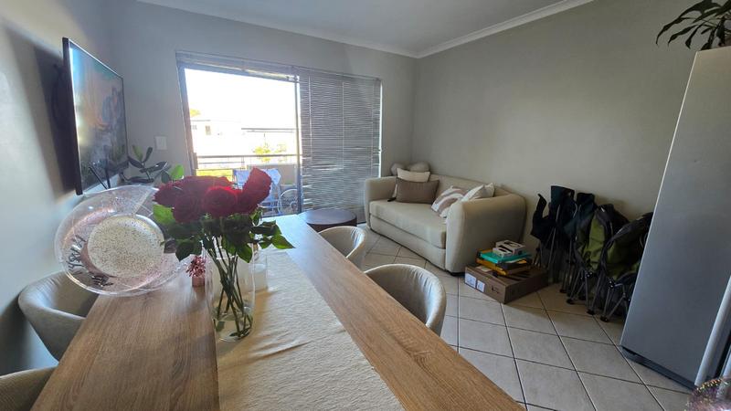 2 Bedroom Property for Sale in Somerset West Western Cape